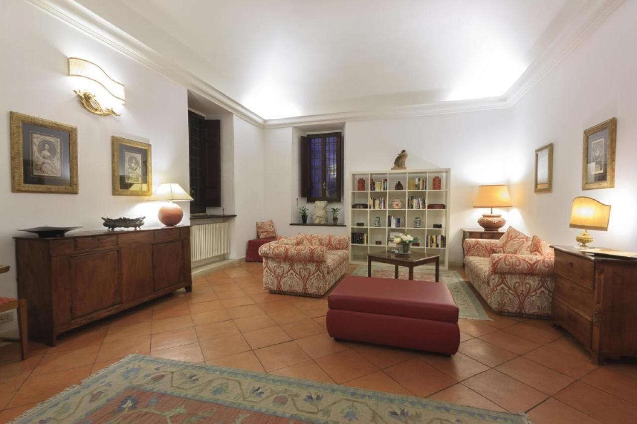 ローマPalazzo Donarelliアパートメント エクステリア 写真