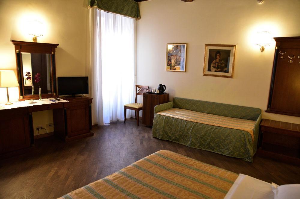 ローマPalazzo Donarelliアパートメント エクステリア 写真